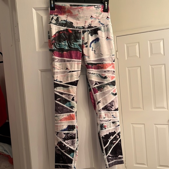 Lululemon leggings - Picture 1 of 3